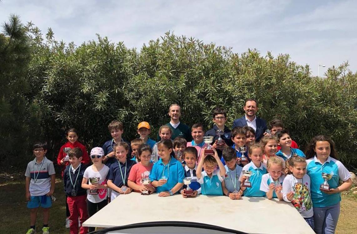 Alborán y Villa Nueva Golf, sedes del mejor golf infantil en una nueva cita del Pequecircuito de Andalucía